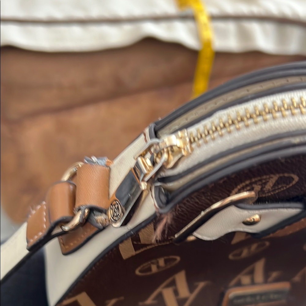 Adrienne Vittadini Brown and Gold Crossbody Bag with Structured Design-09 - Picture 12 of 13